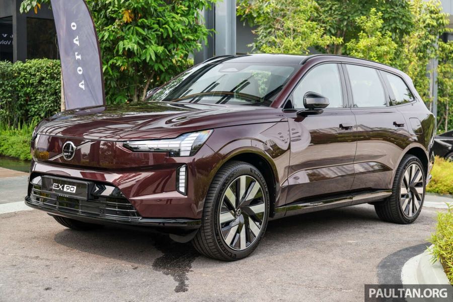 Volvo EX90 CKD