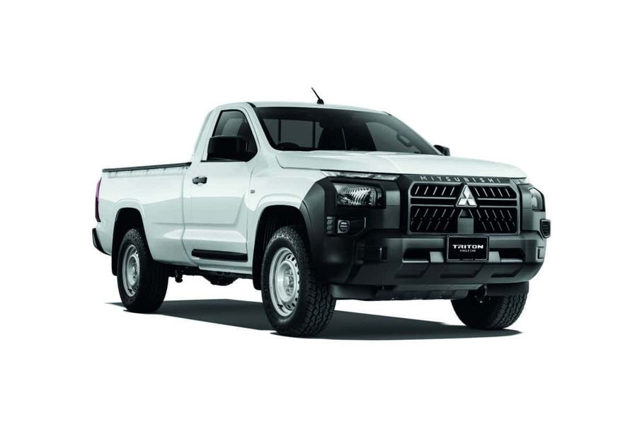 Mitsubishi Triton Single Cab AT